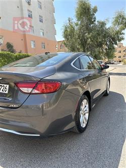 کرایسلەر 200